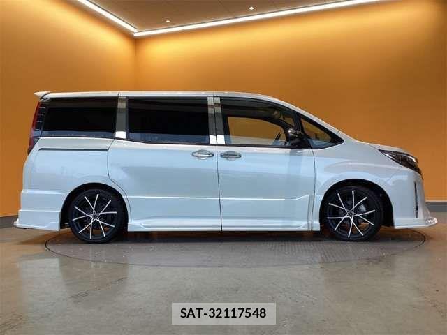 Toyota NOAH 2021-01 6910283-9