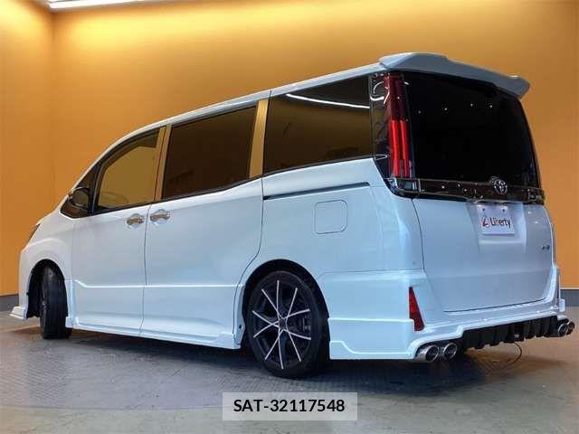 Toyota NOAH 2021-01 6910283-12