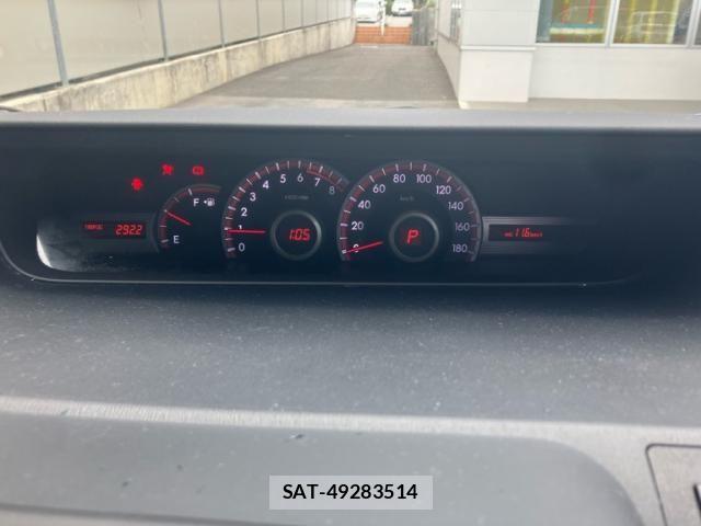 Toyota NOAH 2013-11 6910312-21