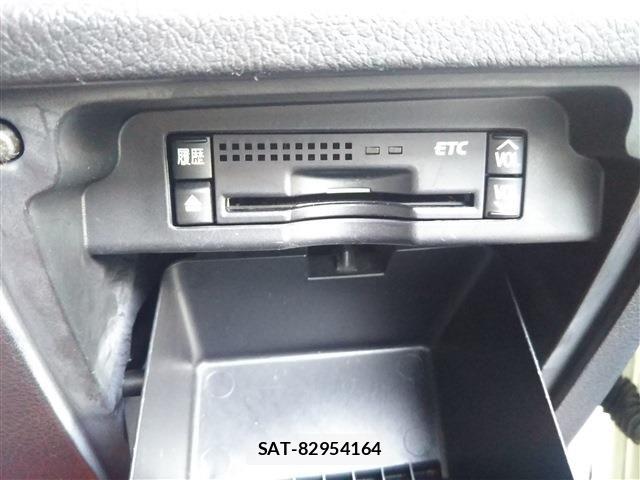 Toyota NOAH 2012-05 6910306-10