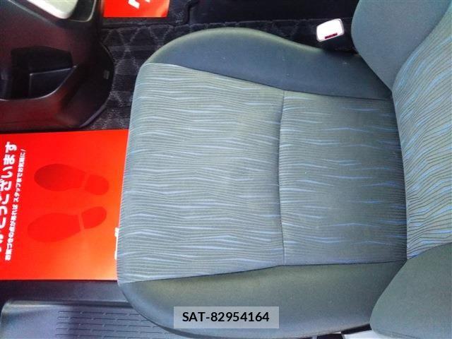 Toyota NOAH 2012-05 6910306-17