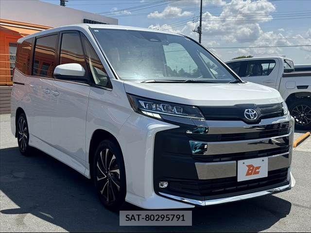Toyota NOAH 2023-05 6910277-7
