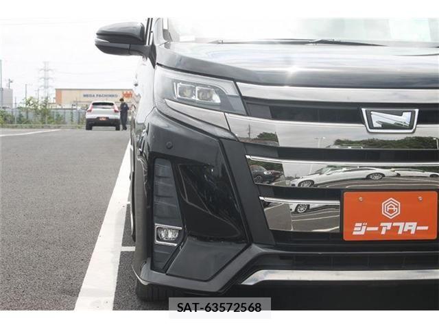 Toyota NOAH 2018-03 6910295-10