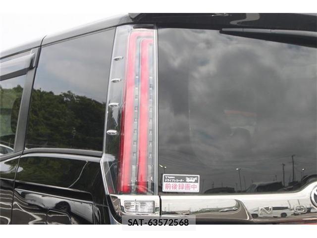 Toyota NOAH 2018-03 6910295-19