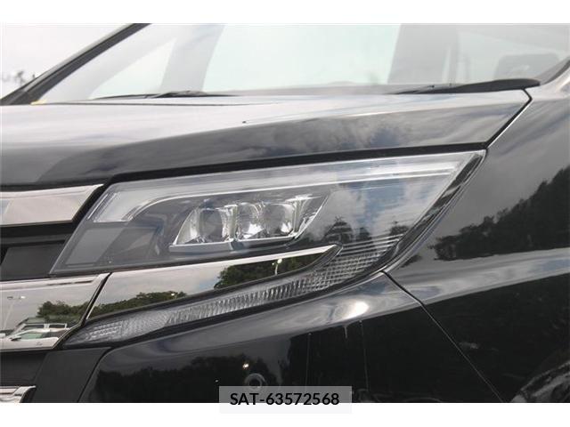 Toyota NOAH 2018-03 6910295-24