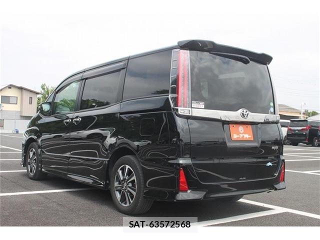 Toyota NOAH 2018-03 6910295-26