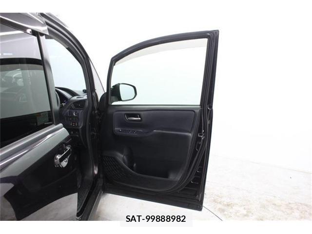 Toyota NOAH 2014-01 6910307-28