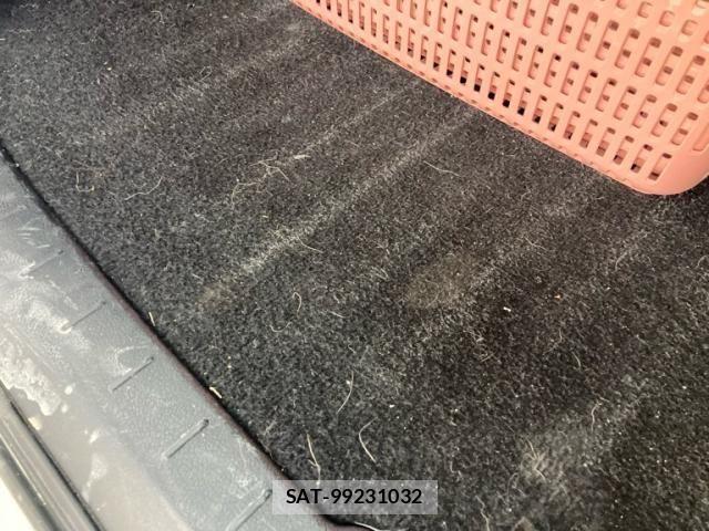 Toyota NOAH 2011-02 6910338-20