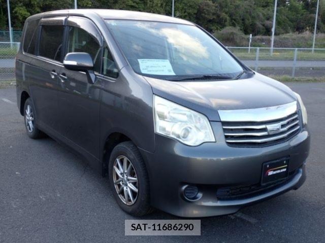 Toyota NOAH 2012-02 6910315-0