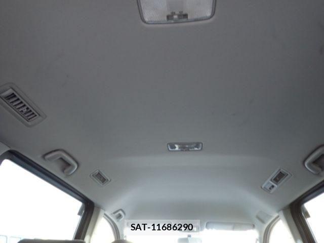 Toyota NOAH 2012-02 6910315-17
