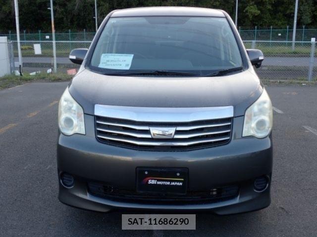 Toyota NOAH 2012-02 6910315-1