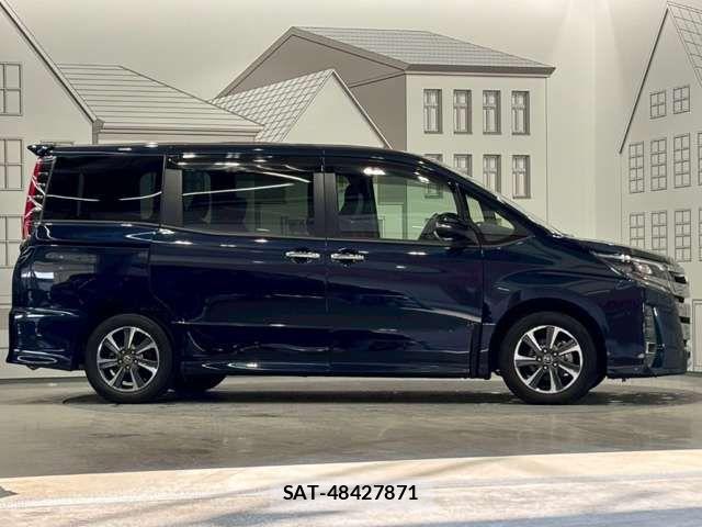 Toyota NOAH 2018-02 6910294-14