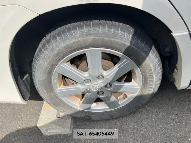Toyota NOAH 2009-10 6910326-9