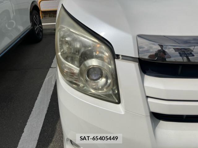 Toyota NOAH 2009-10 6910326-10