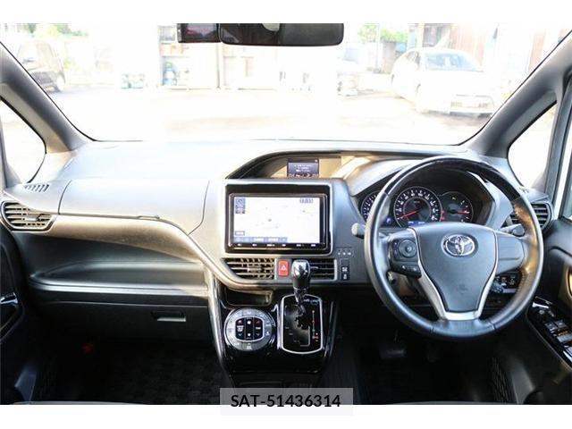 Toyota NOAH 2020-11 6910298-16
