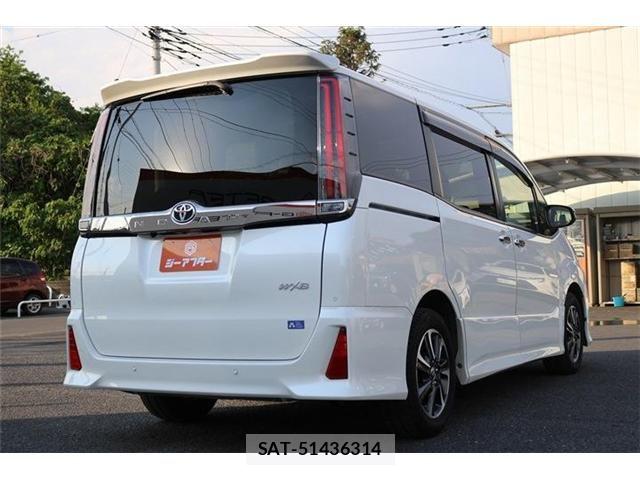 Toyota NOAH 2020-11 6910298-21