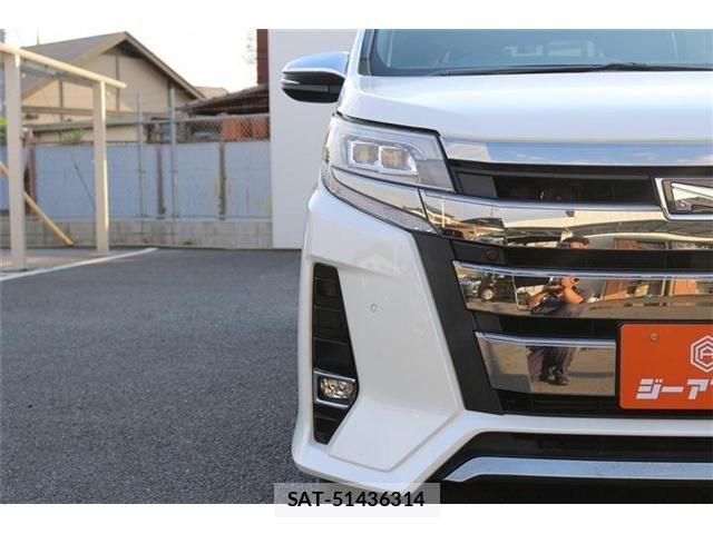 Toyota NOAH 2020-11 6910298-24