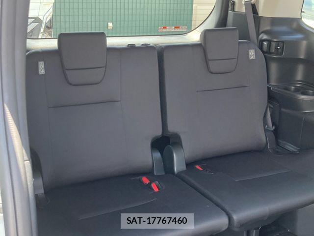 Toyota NOAH 2022-10 6910299-16