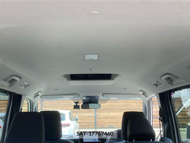 Toyota NOAH 2022-10 6910299-19