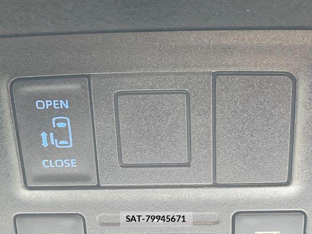Toyota NOAH 2023-10 6996341-5
