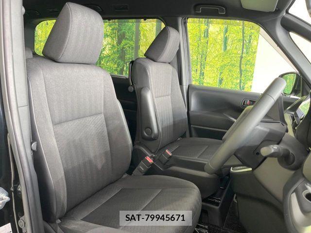 Toyota NOAH 2023-10 6996341-7