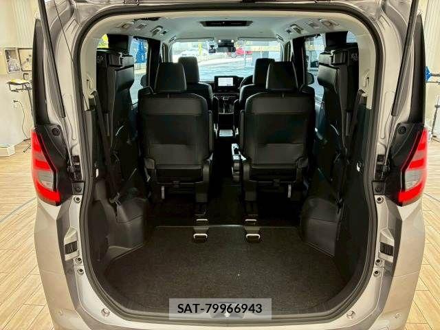 Toyota NOAH 2024-07 6996401-11