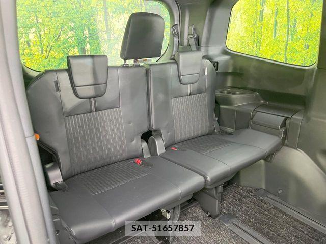 Toyota NOAH 2022-10 6996374-9