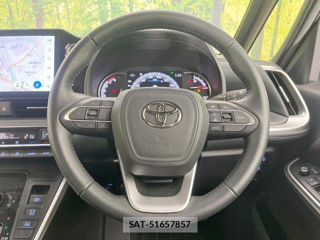 Toyota NOAH 2022-10 6996374-11