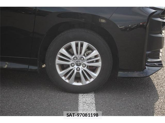 Toyota NOAH 2023-05 6996368-9