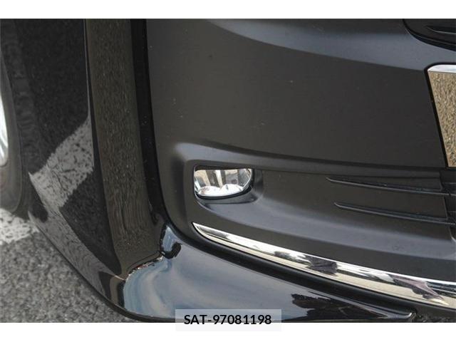 Toyota NOAH 2023-05 6996368-11