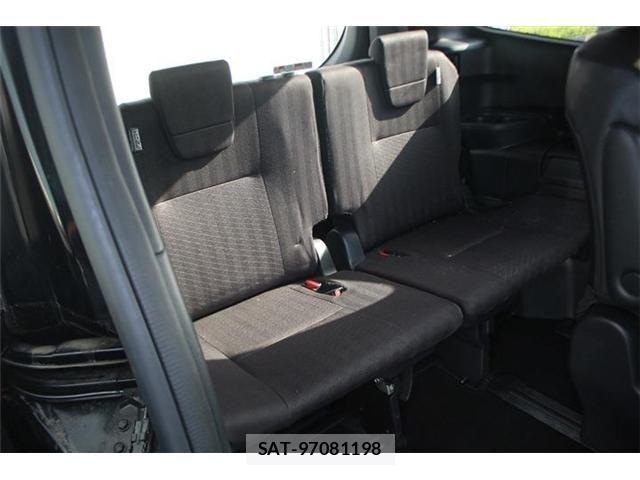 Toyota NOAH 2023-05 6996368-18