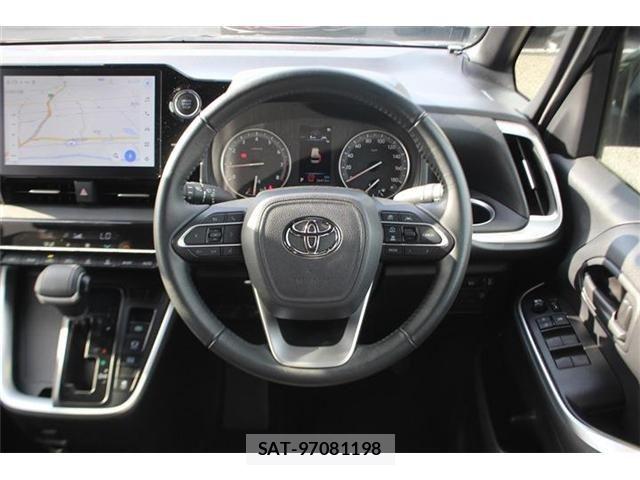 Toyota NOAH 2023-05 6996368-20