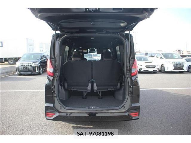 Toyota NOAH 2023-05 6996368-28