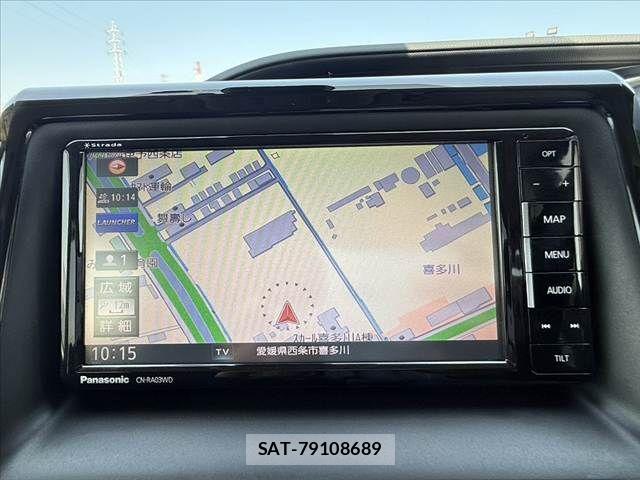 Toyota NOAH 2017-04 6996381-2