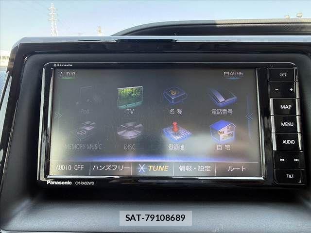 Toyota NOAH 2017-04 6996381-3