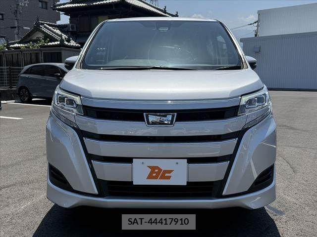 Toyota NOAH 2021-04 6996377-8
