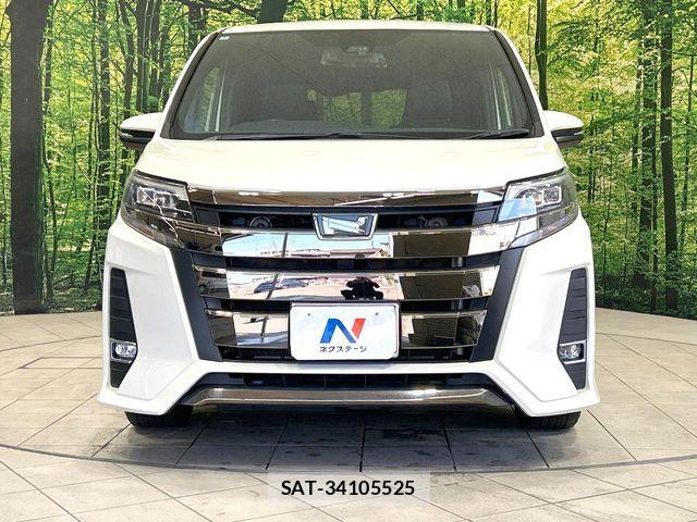 Toyota NOAH 2018-04 6996376-14