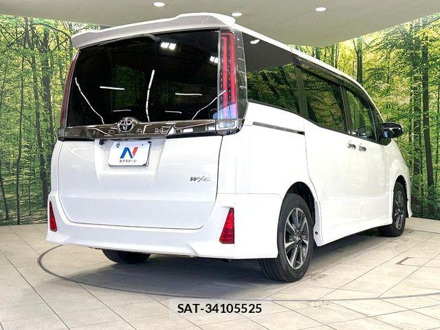 Toyota NOAH 2018-04 6996376-17