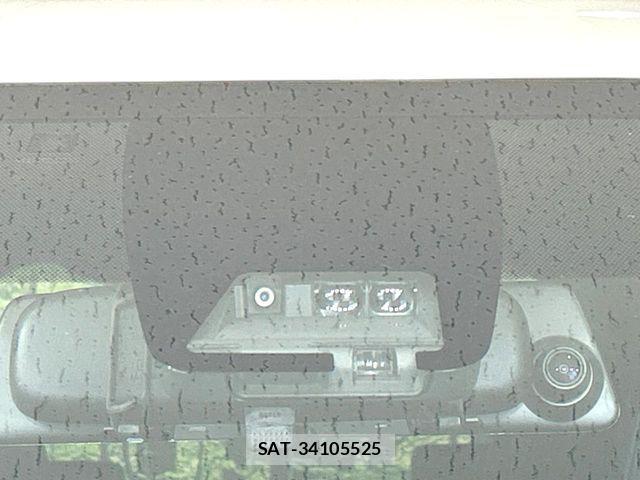 Toyota NOAH 2018-04 6996376-6