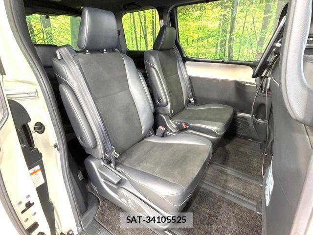 Toyota NOAH 2018-04 6996376-8