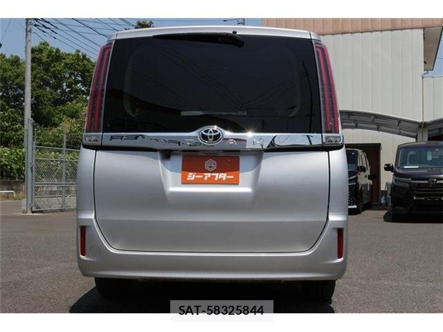 Toyota NOAH 2018-12 6996380-10