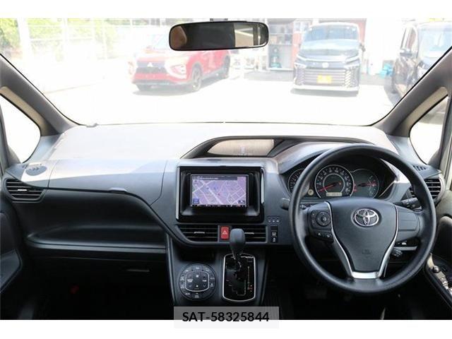 Toyota NOAH 2018-12 6996380-18