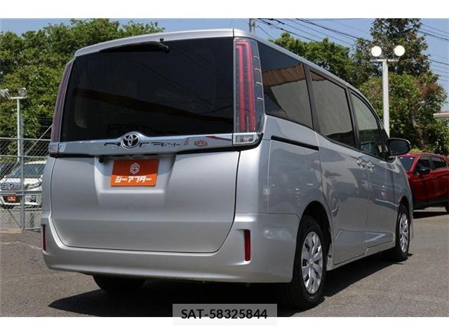 Toyota NOAH 2018-12 6996380-23