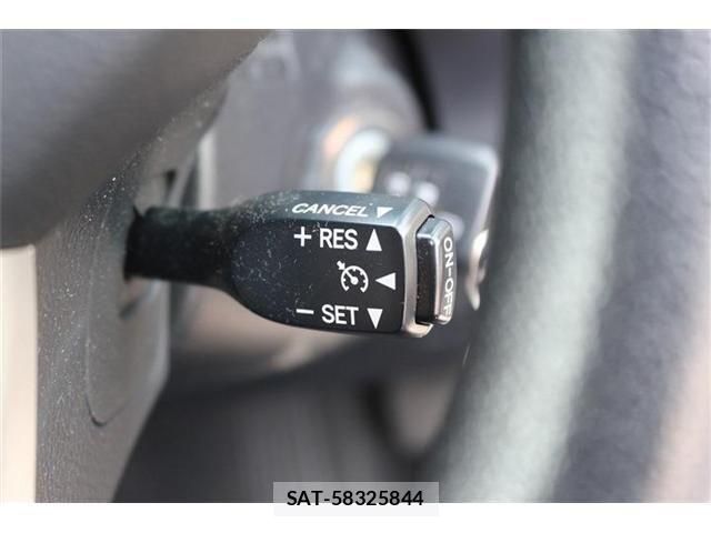 Toyota NOAH 2018-12 6996380-5
