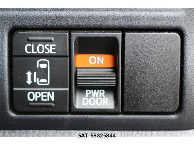Toyota NOAH 2018-12 6996380-6