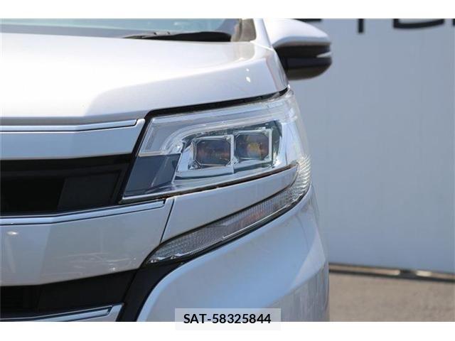 Toyota NOAH 2018-12 6996380-7