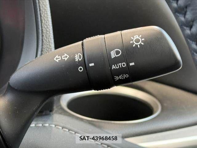 Toyota NOAH 2023-09 6996334-28