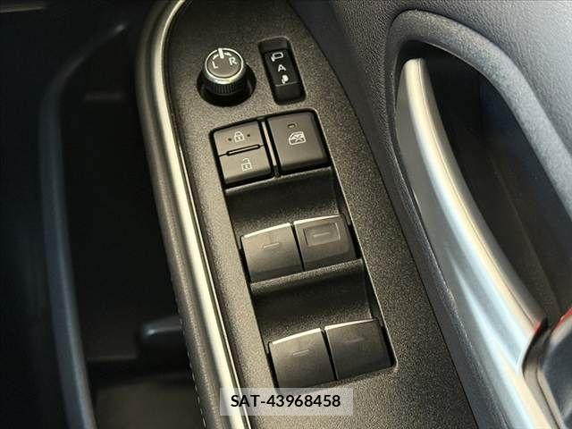 Toyota NOAH 2023-09 6996334-29