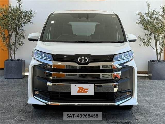 Toyota NOAH 2023-09 6996334-8