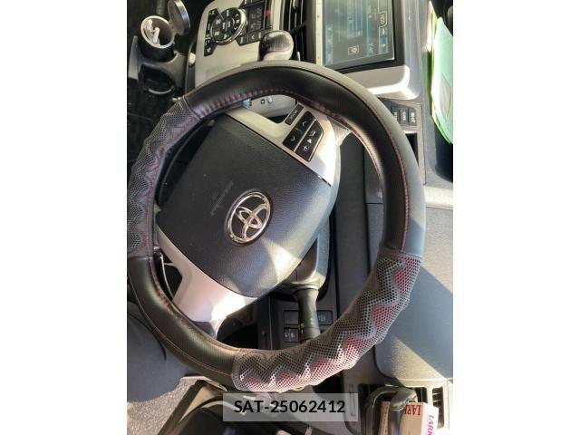 Toyota NOAH 2013-10 6996396-15